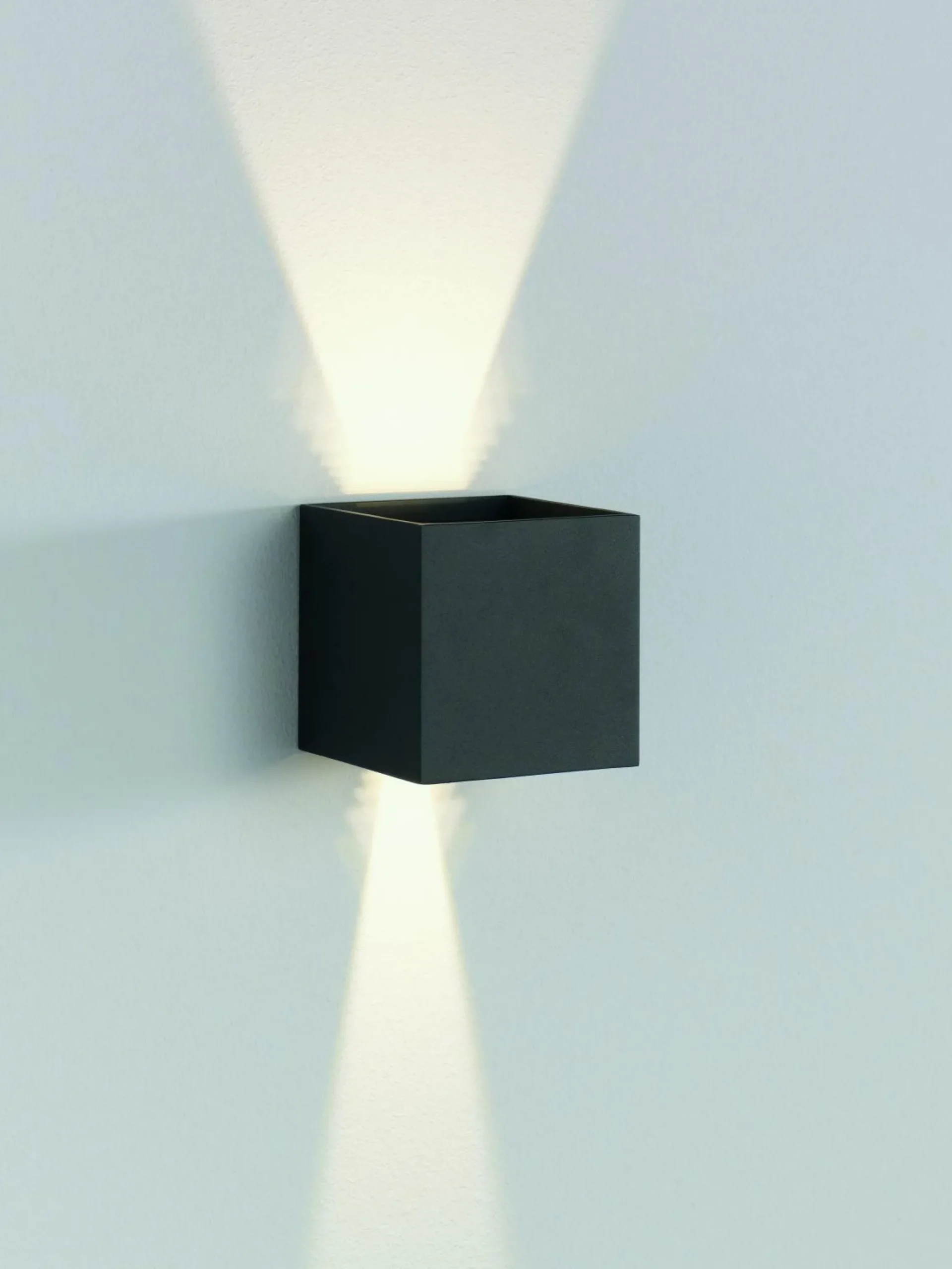 Outdoor-Wandleuchte CUBI