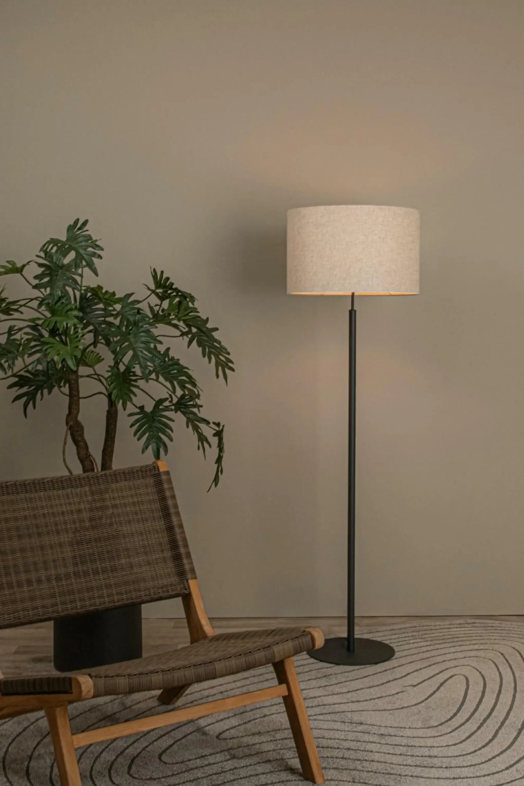 Stehleuchte MAYA